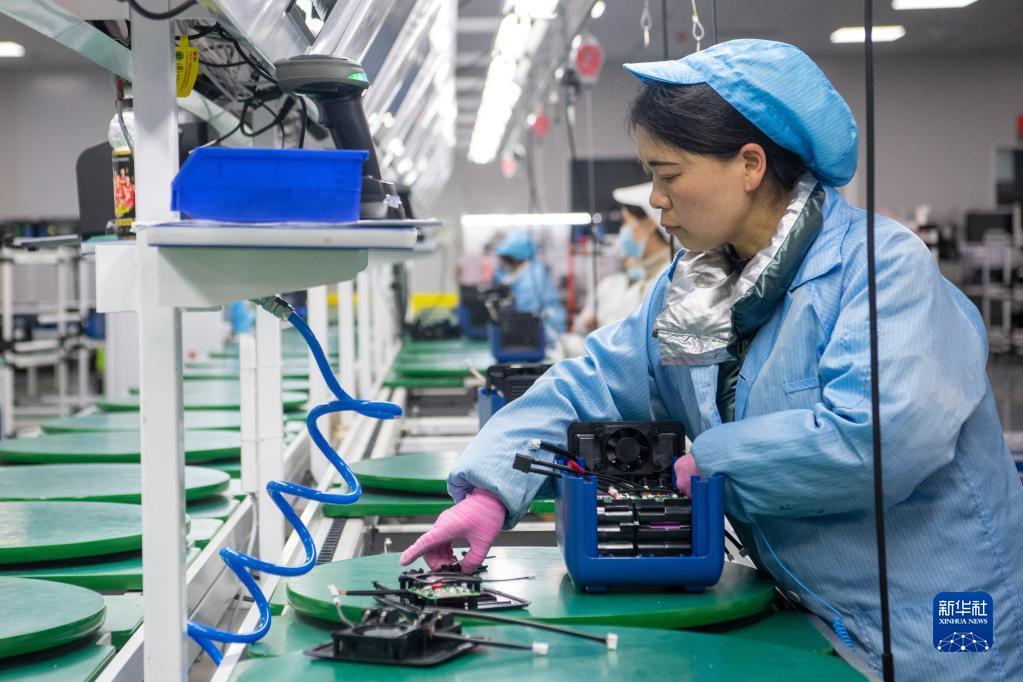 企業(yè)轉(zhuǎn)型升級助力重慶經(jīng)濟高質(zhì)量發(fā)展 聚焦通信與自動控制技術(shù)研究